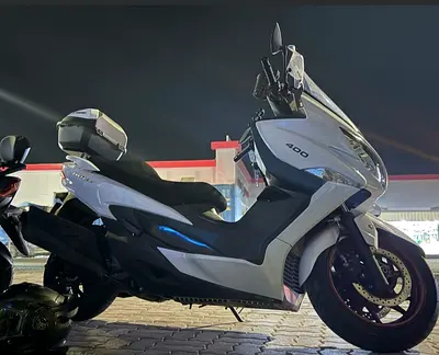 Suzuki burgman 400