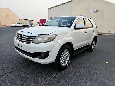 Toyota Fortuner Model 2014 Gcc v4 engine