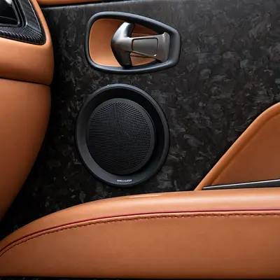 صورة 13 لـ 2019 Aston Martin DBS