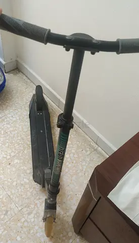 Foldable and adjustable kids metal scooter