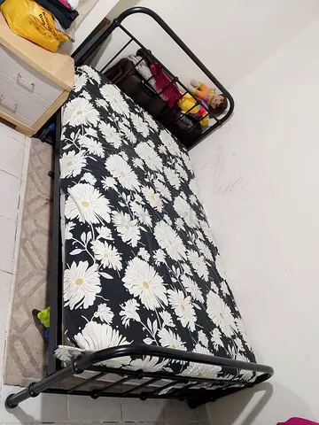 Single queen size Metal Bed Frame with Mattress (Black) - Good Condition