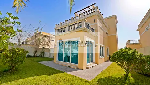 Upgraded-Furnished -Landscaped Garden-Terrace