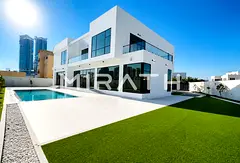 Brand New High-End Villa | Private pool | Elevator