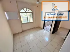 Room and hall Fully illuminated apartment Window air conditioning Maintenance by the owner Distincti
