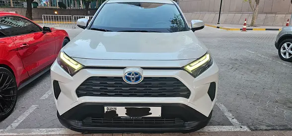 2024 Toyota RAV 4 — фото 1