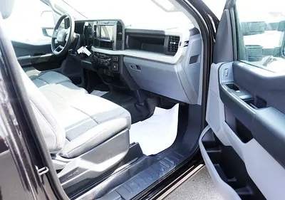 صورة 14 لـ 2026 FORD F-550