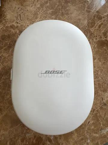 Bose QuietComfort carrying case (white) - Great condition
