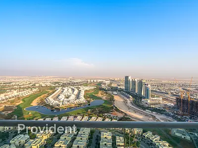 Spacious | Golf View | Bright Studio