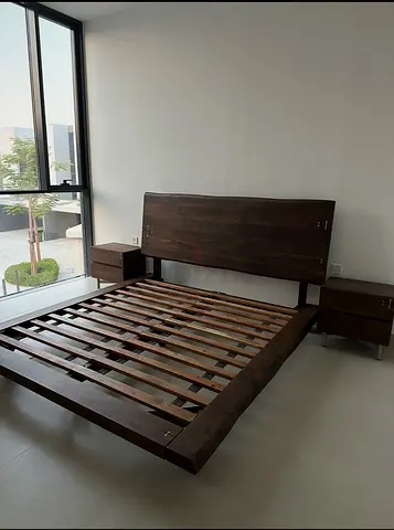 Marina Home bed with matching bedside tables.
Original price: AED 9,000
Selling for: AED 4,500