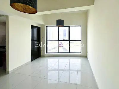 Spacious 1BR | Balcony | Unfurnished | Mid Floor