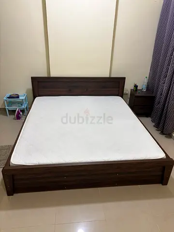 Home box almost new King size wooden bed frame with mattress - dark wood