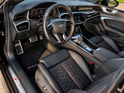 صورة 10 لـ 2022 AUDI RS7