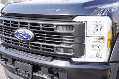 صورة 3 لـ 2026 FORD F-550
