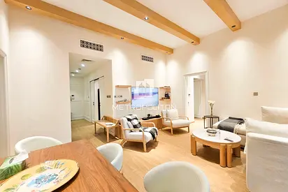 Private Corner Garden | Upgraded | Area Specialist