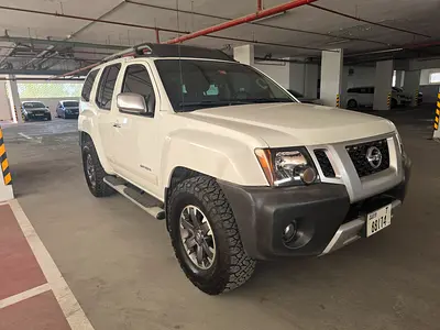 2014 Nissan XTERRA photo 2