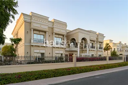 Elite Location | Lake View | Italian Furnishings