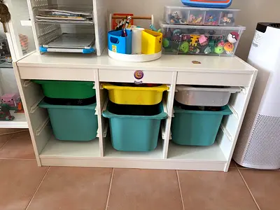 White Toy Storage Unit with 6 Pull-Out Bins