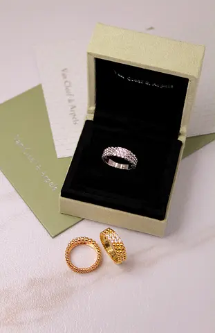 Van Cleef & Arpels style stackable rings set — 3 rings (gold & silver tones)