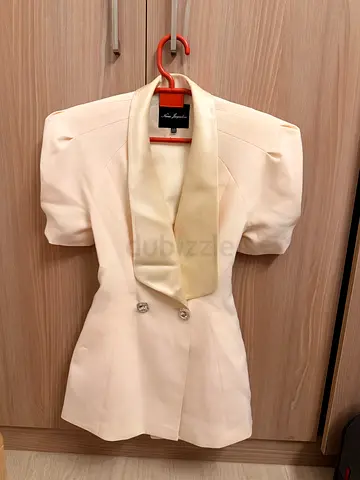 Cream short-sleeve blazer/mini dress with satin lapel, size XS