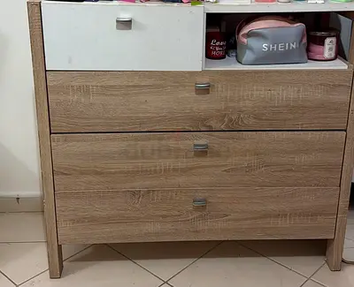 Light Wood 3-Drawer Dresser with Top Shelves
