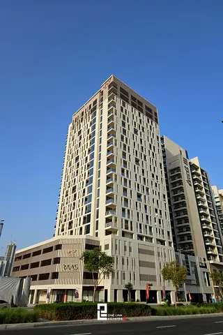 Spacious 2 Bedroom with Balcony | Canal View | Balcony | Prime Location