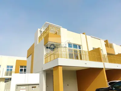 FREE HOLD CORNER 3BR TOWNHOUSE WITH ROOF TOP TERRACE GATTED COMMUNITY