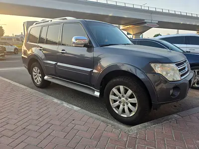 Mitsubishi Pajero 2010 GLS Top Line 3.8 - Full Spec - GCC -  Ready to drive