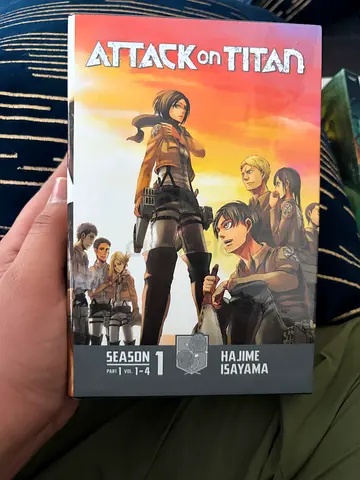 Attack on Titan Season 1 Part 1 Manga Box Set Volumes 1 to 4
