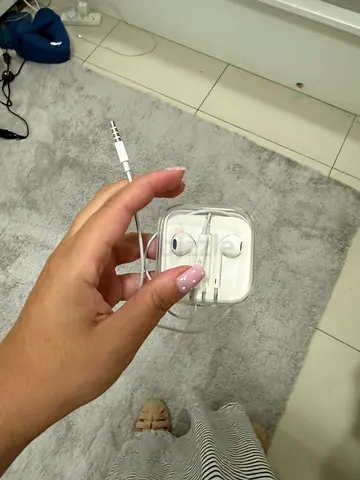 Apple headphones