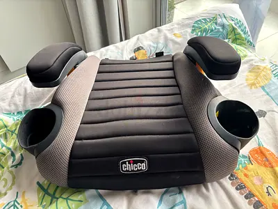 Chicco Go Fit booster car seat — good condition