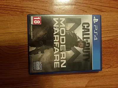 Call of Duty: Modern Warfare (PS4) - Used