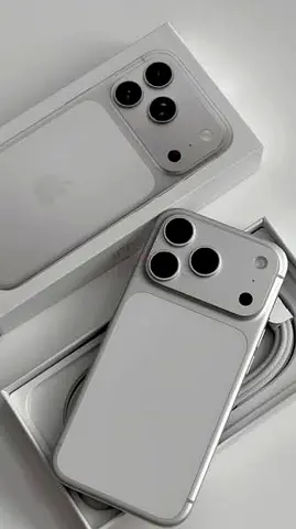 Apple iPhone 17 Pro MAX (Silver) TDRA. Warranty: Yes (Feb-2027)