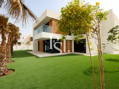 High Ceiling | Private Garden | Great Location