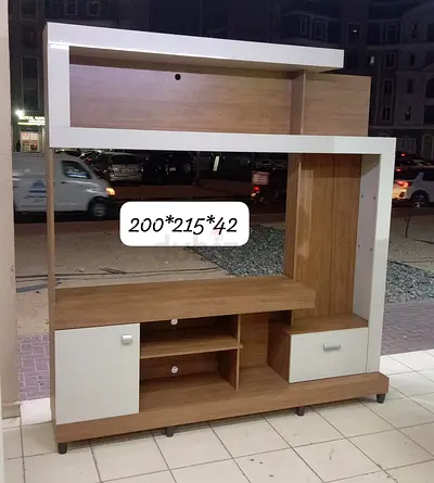 Beautiful tv unit available ready to sell