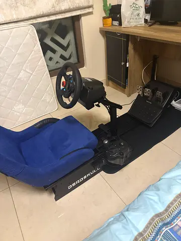 Used Desk-style Racing Simulator Rig with Steering Wheel, Pedals and Seat