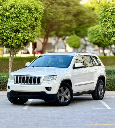 2011 Jeep Grand Cherokee Laredo | GCC Specs | Well Maintained