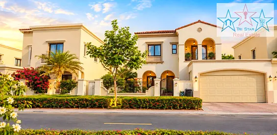 LUXURIOUS I LARGE LAYOUT I 5 BEDROOM + MAID LAUNDRY I FAMILY ROOM I VACANT I PANTRY