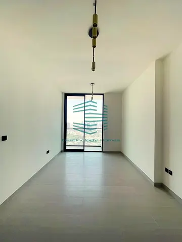 1 Bedroom | Modern Layout | Balcony With Park View