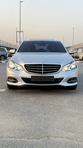 2014 Mercedes-BENZ E-CLASS photo 2