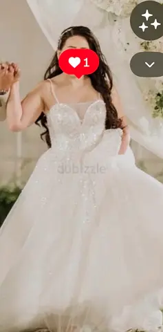 Wedding gown, size M, detachable off shoulder and spag straps & with veil