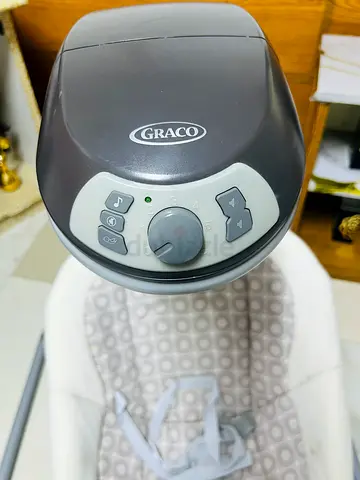 Graco baby swing/rocker in good working condition