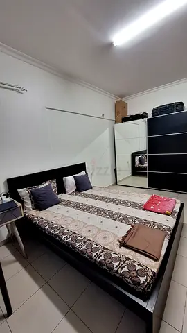 Ikea bed with 2 almiras