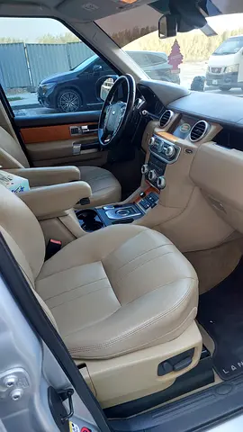 2015 LAND Rover LR4 — фото 14