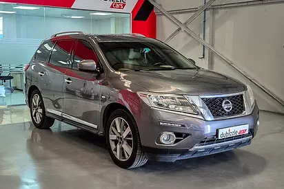 AED 699/month | 2017 Nissan Pathfinder  | GCC Specs | Ref#519298