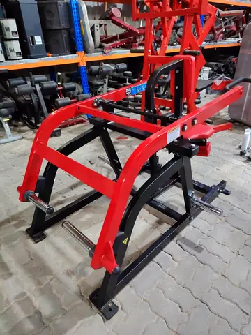 HAMMER STRENGTH
PLATE LOADED SEATED DIP