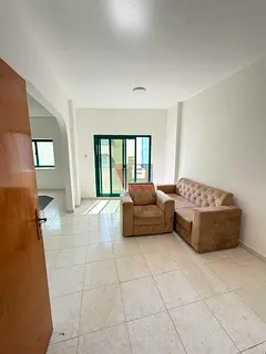 READY TO MOVE 3BHK CENTRAL AC WITH WARDROBE CLOSE HALL WITH BALCONY BIG FALT & JUST IN 45K* QASMIA S