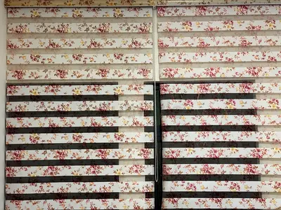 Pair of floral zebra roller blinds - light-filtering fabric (used) and curtains - blackout and sheer