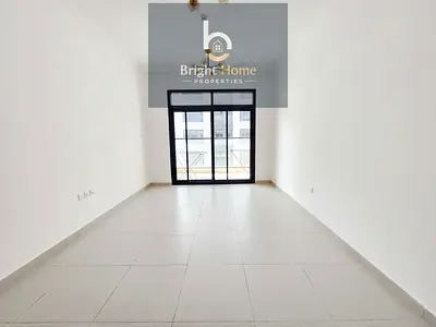 Luxurious | Elegant & Spacious Apartment with Balcony & wardrobes
