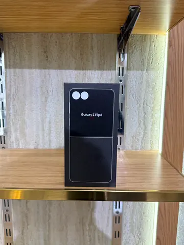 Samsung Galaxy ZFlip 8 256GB TDRA