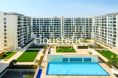 HIGH FLOOR | CENTRAL POOL VIEW | TENANTED